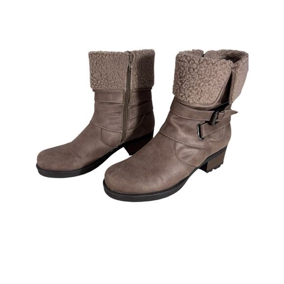 "WHITE MOUNTAIN" Womens Chunky Heel Boot "Bandwagon" Winter Boots Faux Fur - Picture 1 of 13